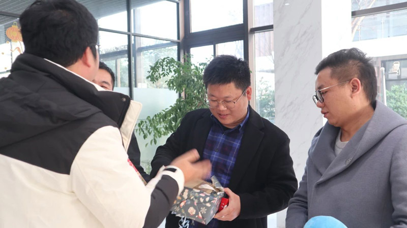 繽紛平安夜，歡樂圣誕節(jié) | 寶開舉辦第四季度員工集體生日會