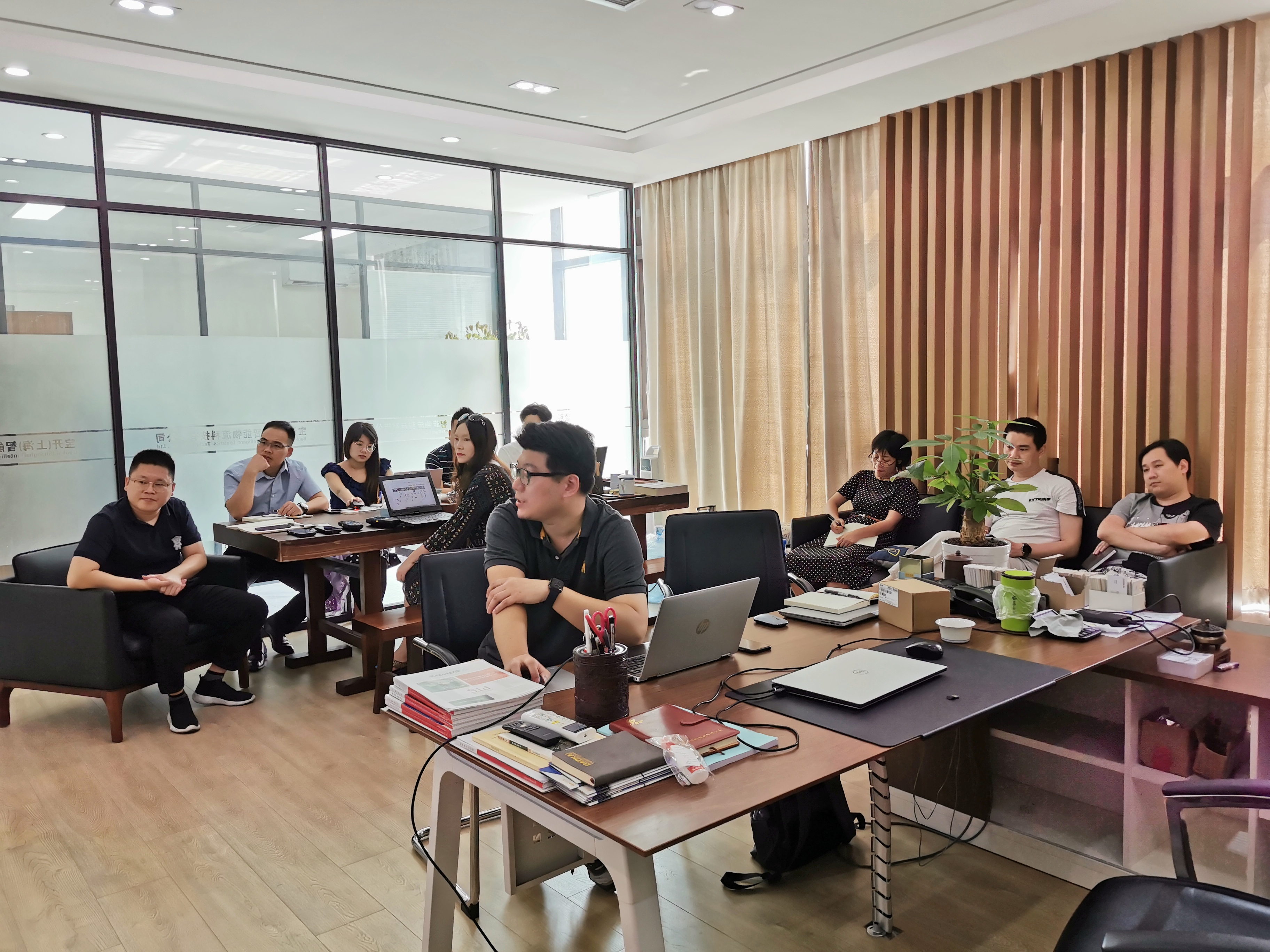 專(zhuān)題培訓(xùn) ｜ 解讀「智能傳感器產(chǎn)品」和「工業(yè)級(jí)移動(dòng)終端、視覺(jué)和UHF RFID產(chǎn)品」