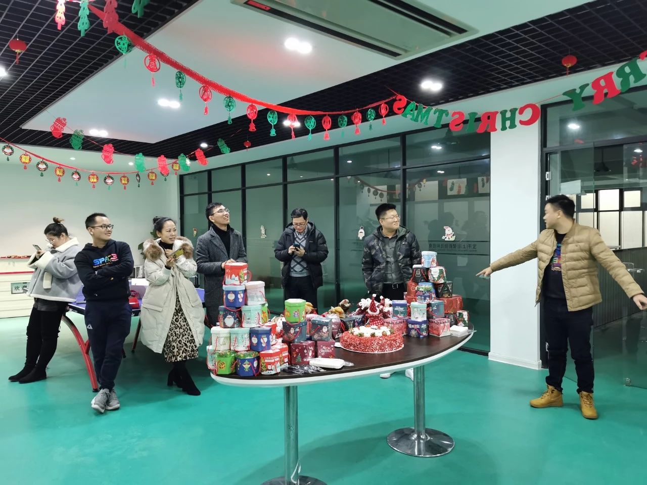 圣誕主題生日趴 | 濃情暖意平安夜，誕愿有你共前行