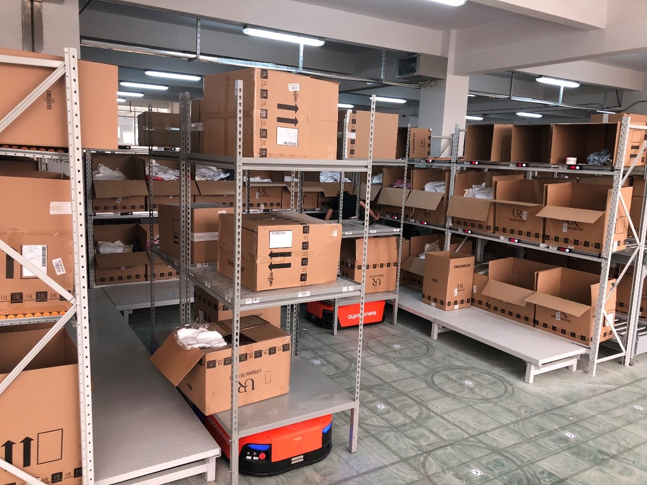 寶開常務(wù)副總裁王雷:“新零售環(huán)境下的物流中心規(guī)劃”主題分享 | UR服飾物流中心迎百余服裝物流經(jīng)理人現(xiàn)場參觀