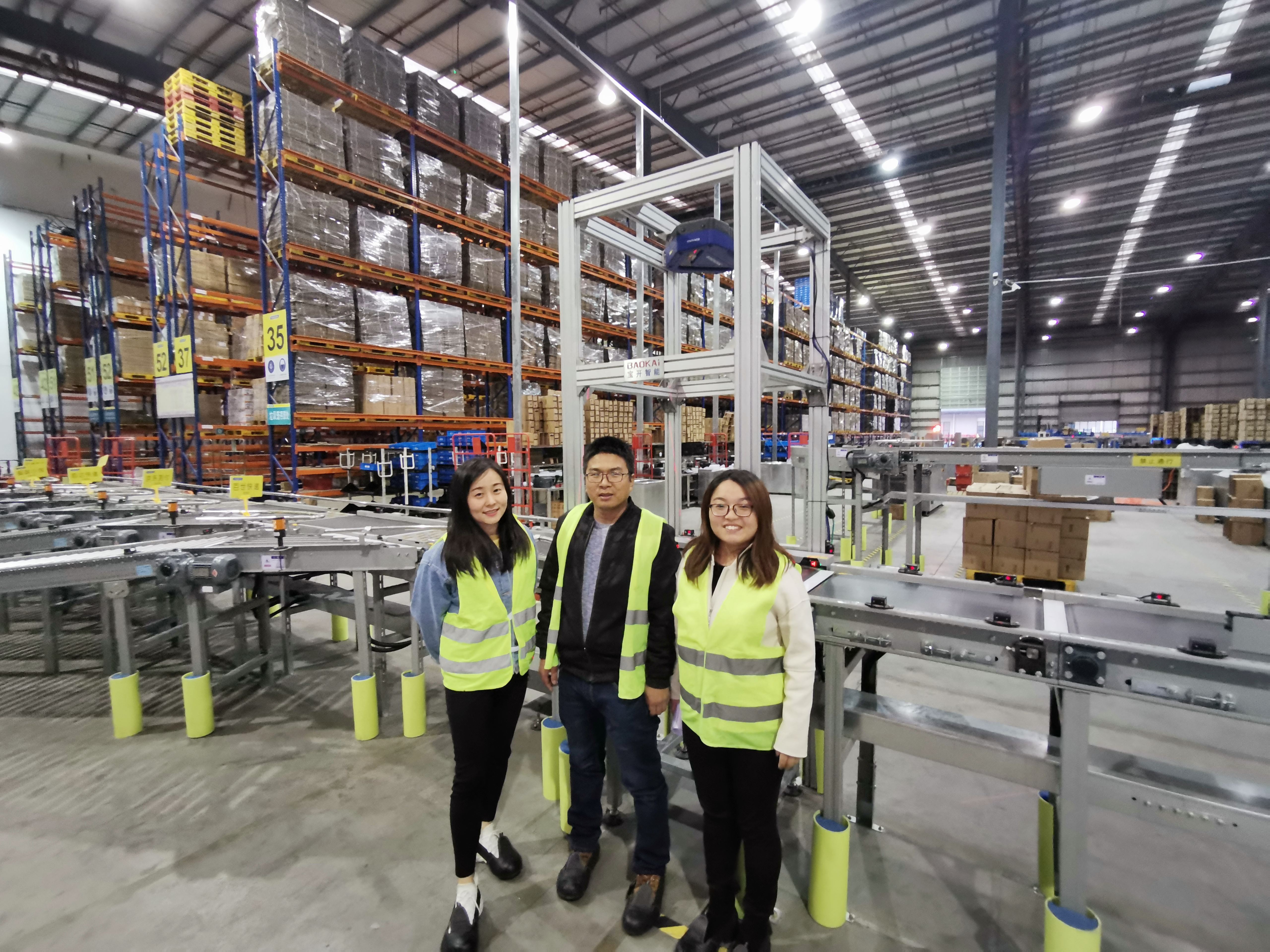 11月中旬，寶開工會(huì)組織開展“走一線、送溫暖”關(guān)愛員工暖冬行動(dòng)。