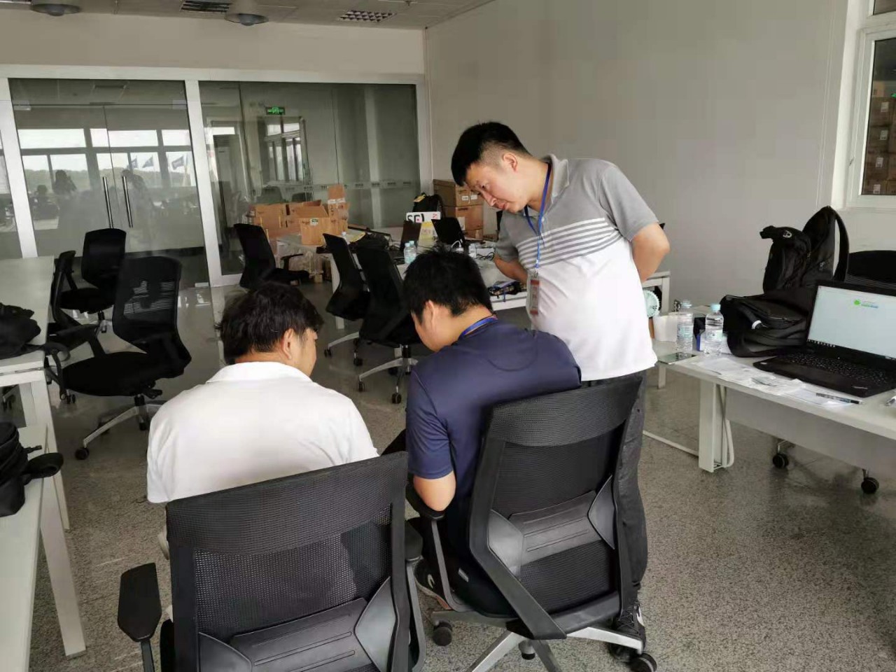 夏送清涼，集體慶生，慰問(wèn)一線(xiàn) | 致我們的一線(xiàn)伙伴：辛苦了！