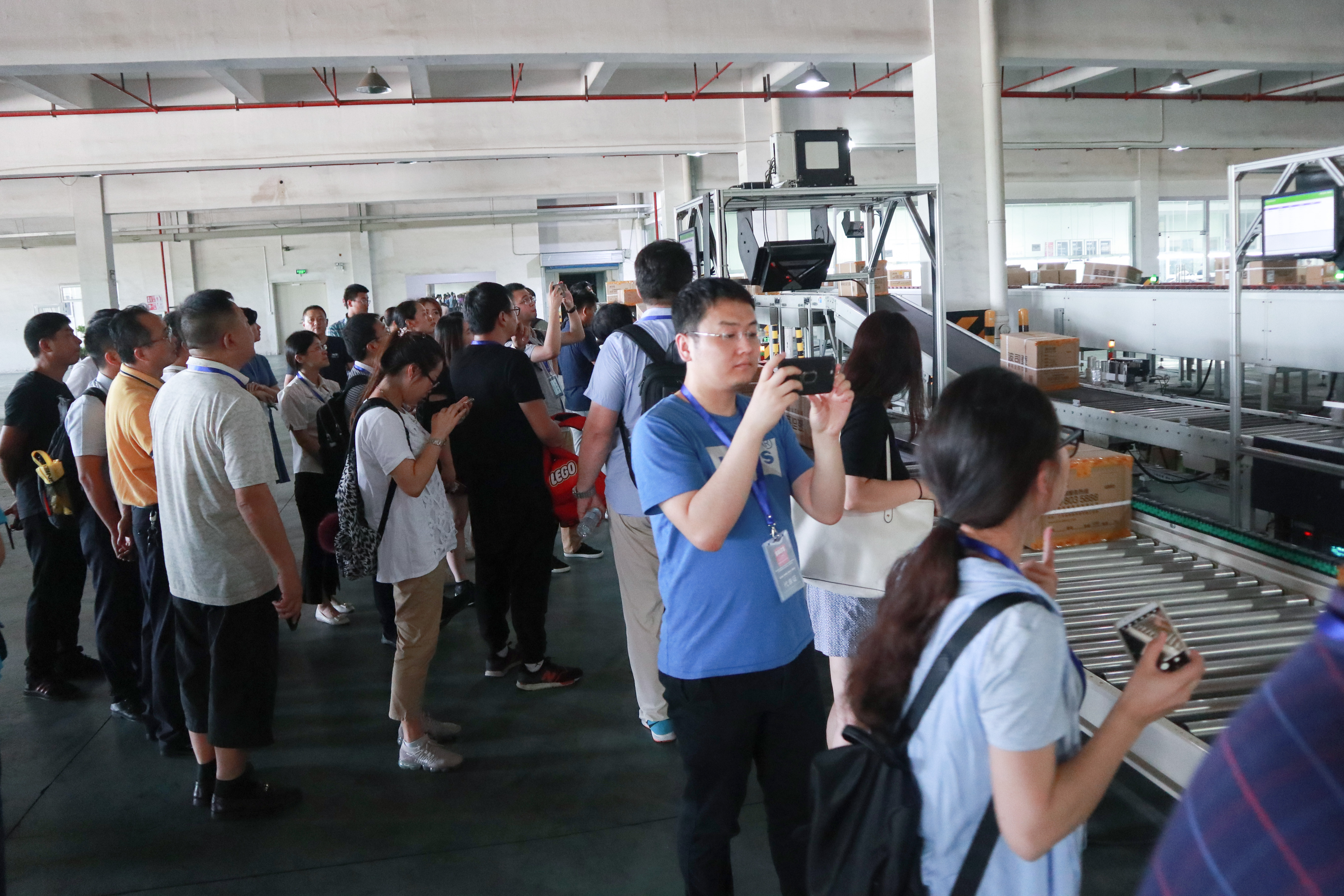 戴建國:我只是修路人 | FLA小秘書的GALTS 2018波司登集團(tuán)中央智能配送中心參觀之旅